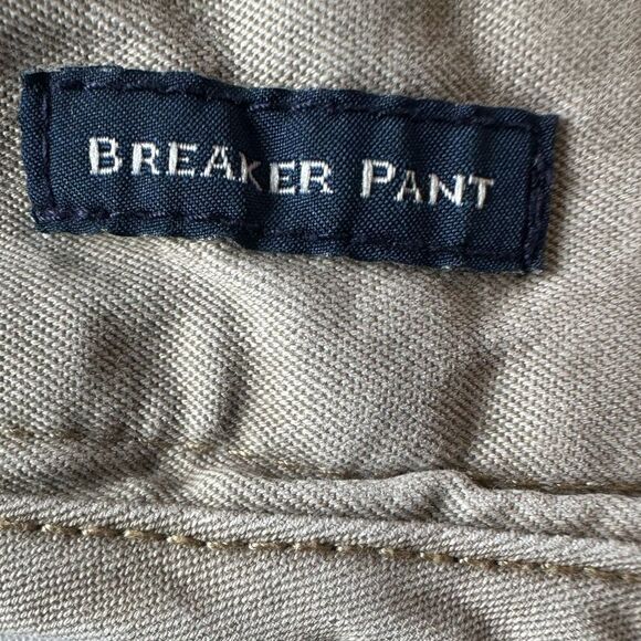 Vineyard Vines Breaker Pants in Khaki Tan Size: 34W x 34L - Picture 3 of 10